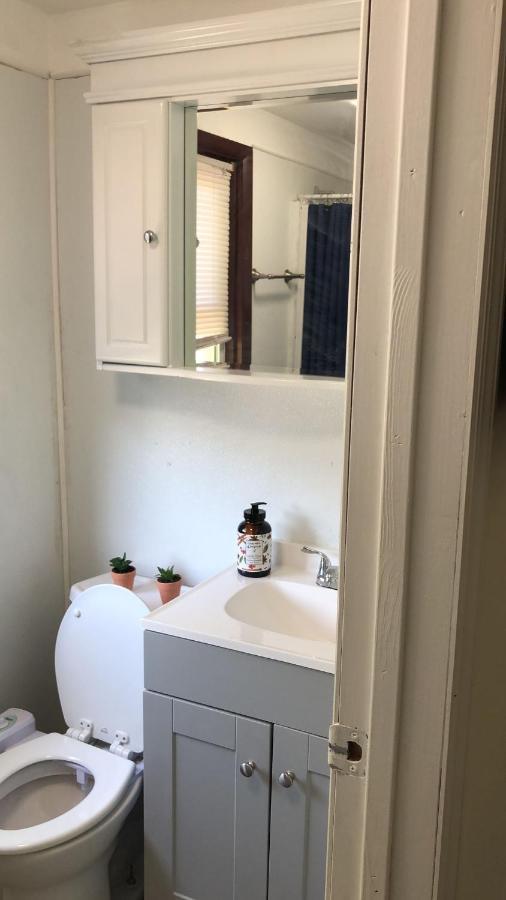 Cozy Room With Private Bathroom New York Exterior photo
